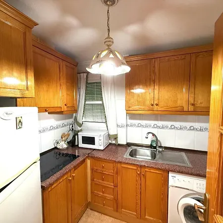 Sea View Apartment *